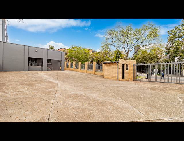389M² OFFICE TO LET IN FERNDALE